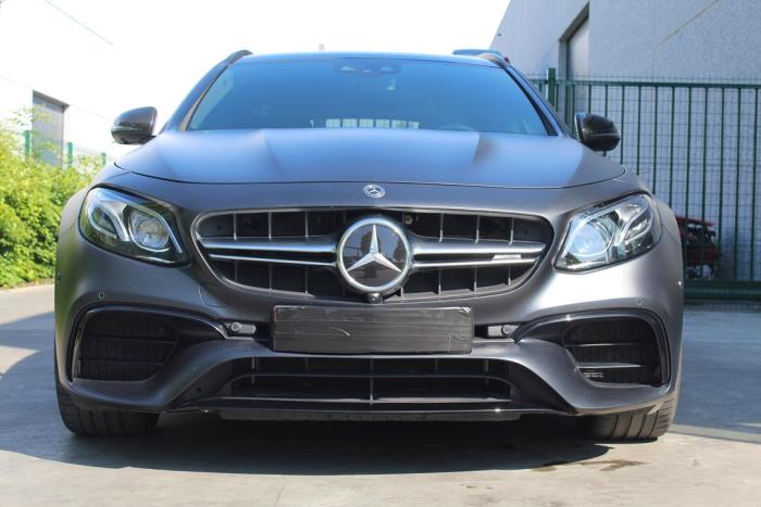 Mercedes E-Klasse V2