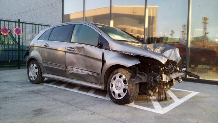 Mercedes B (W245) 1.7 B-170 16V