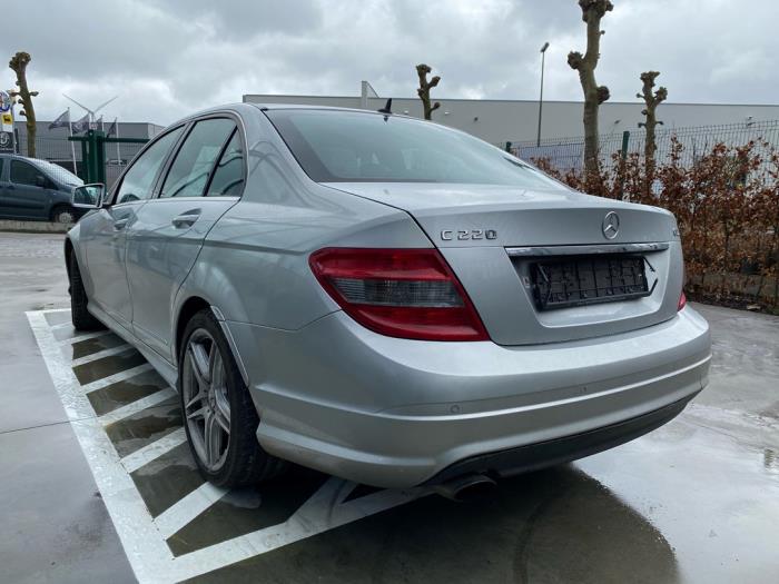 Mercedes C-Klasse V40