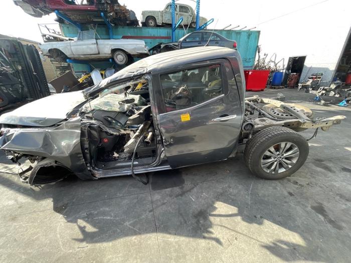 Mercedes X 250d 16V 4-Matic Sloopvoertuig (2017, Rood, Grijs)