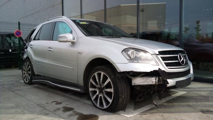 Mercedes ML-Klasse V59