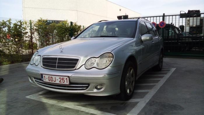 Mercedes C-Klasse V60