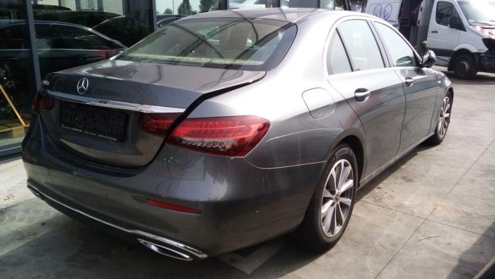 Mercedes E-Klasse V98