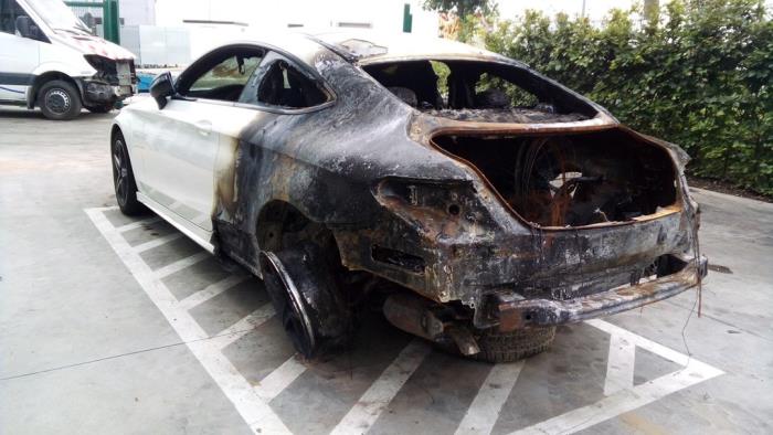 Mercedes C-Klasse V100