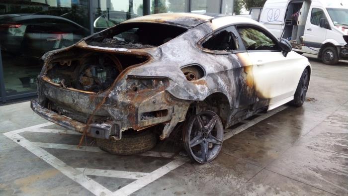 Mercedes C-Klasse V100