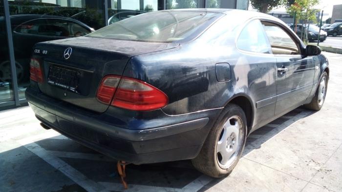 Mercedes CLK V106