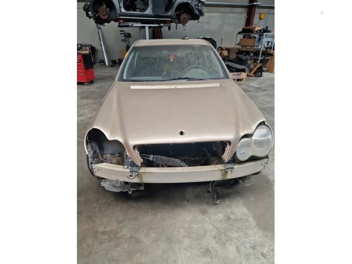 Mercedes C-Klasse V160