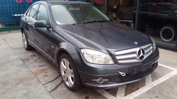 Mercedes C (W204) 2.2 C-200 CDI 16V BlueEFFICIENCY