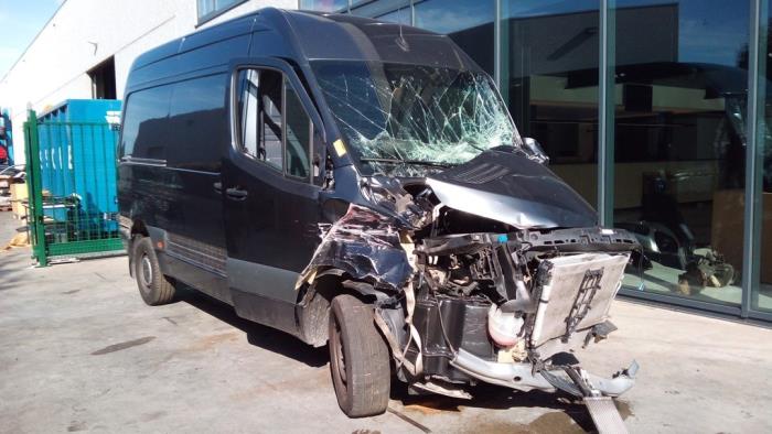 Mercedes Sprinter 3 319 CDI 3.0 V6 24V RWD