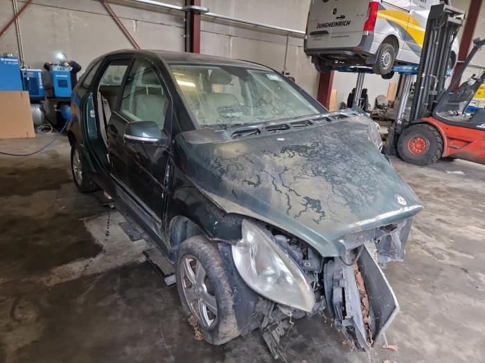 Mercedes B-Klasse V272