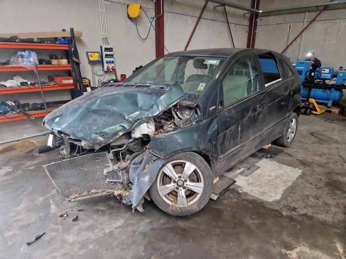 Mercedes B-Klasse V272