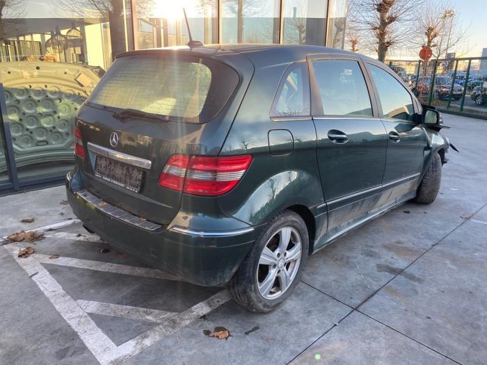 Mercedes B-Klasse V272