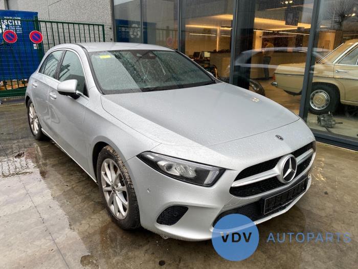 Mercedes A (177.0) 2.0 A-200d