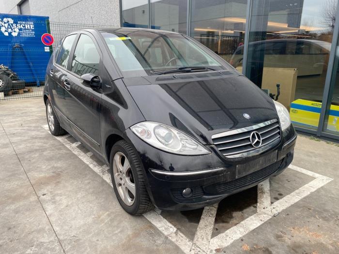 Mercedes A-Klasse V321