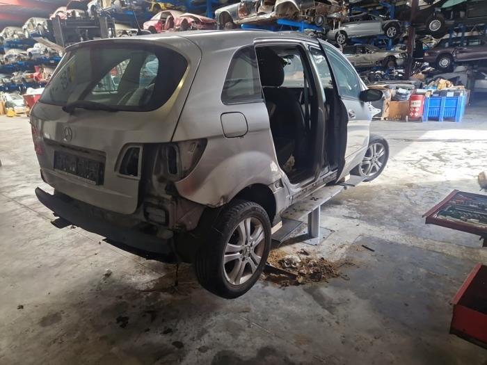 Mercedes B-Klasse V359