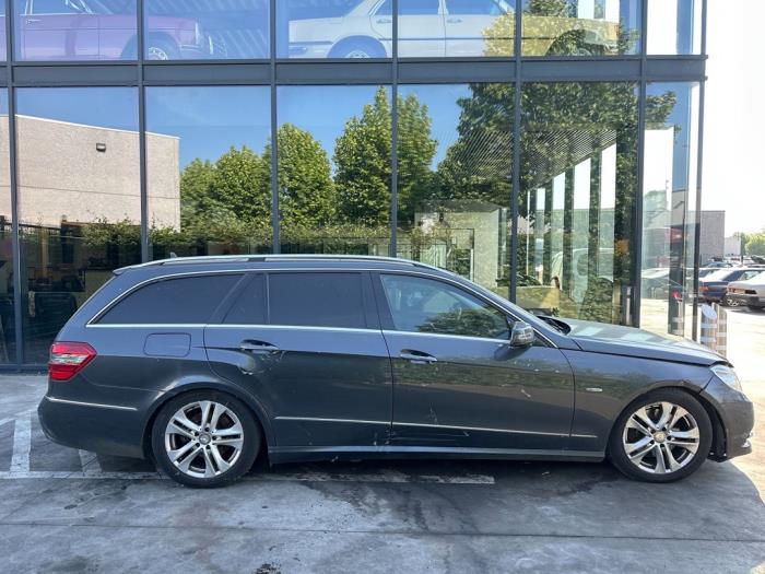 Mercedes E-Klasse V365