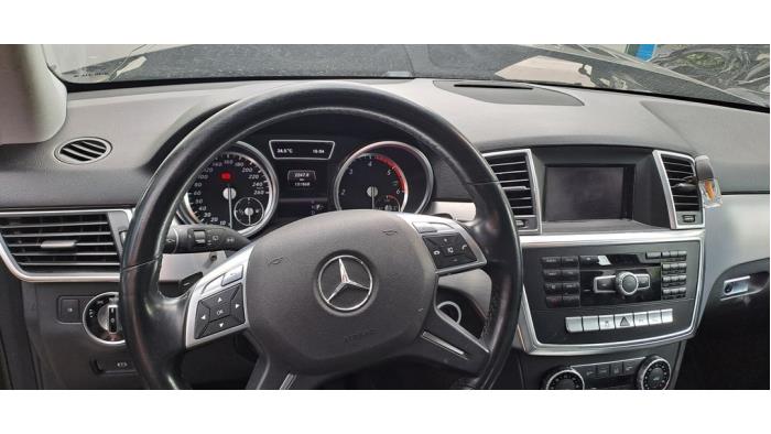 Mercedes ML-Klasse V392