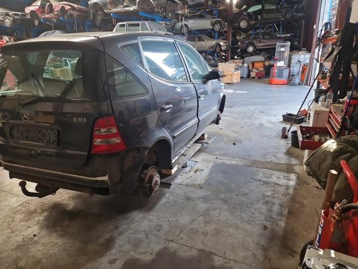 Mercedes A-Klasse V398