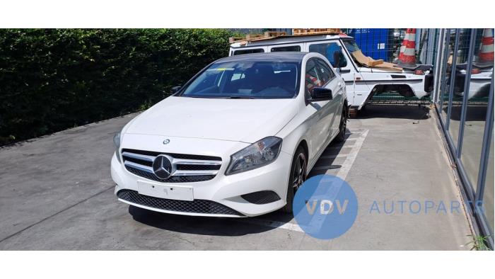 Mercedes A (W176) 1.8 A-200 CDI 16V