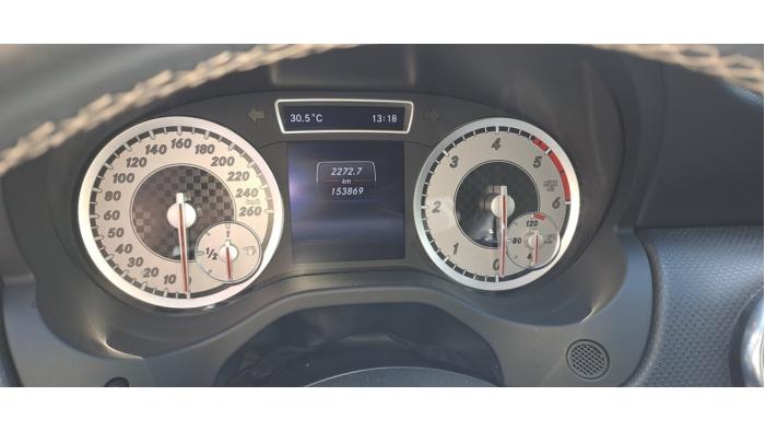 Mercedes A-Klasse V404