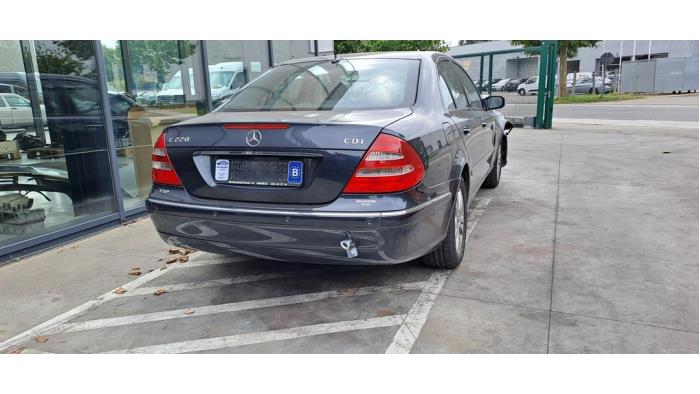 Mercedes E 2.2 E-220 CDI 16V Sloopvoertuig (2003, Zwart)