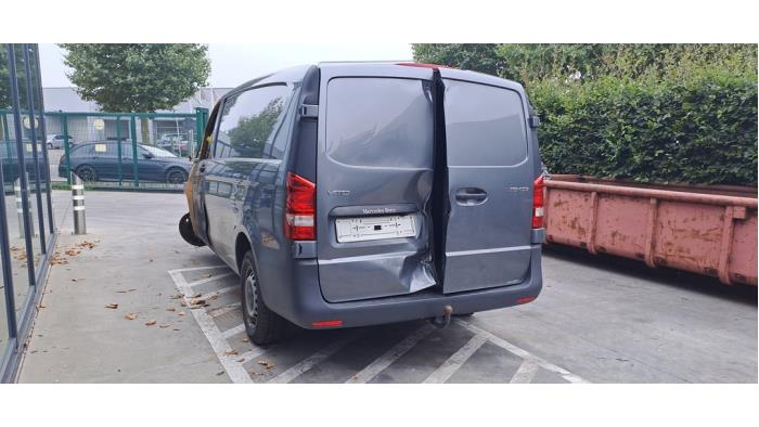 Mercedes Vito V427