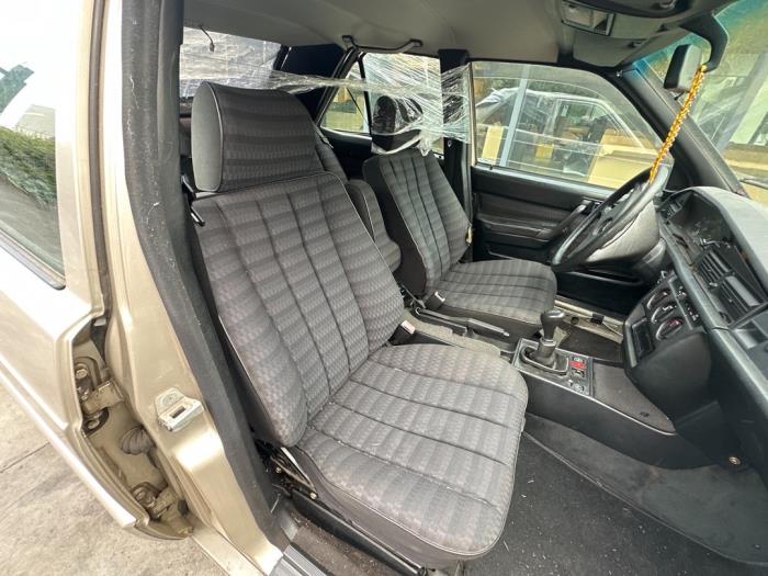 Mercedes 190E/D V429