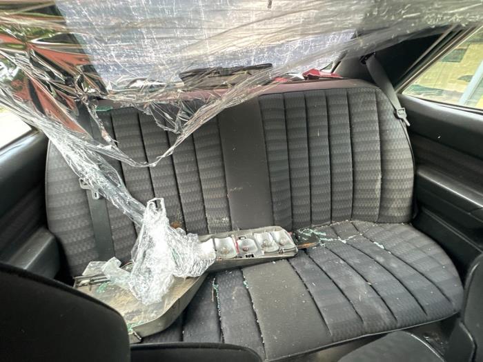 Mercedes 190E/D V429