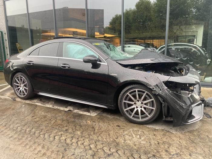 Mercedes CLA AMG 2.0 CLA-45 AMG Turbo 16V 4-Matic+ Sloopvoertuig (2021, Zwart)