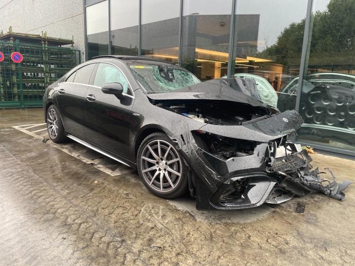 Mercedes CLA V438