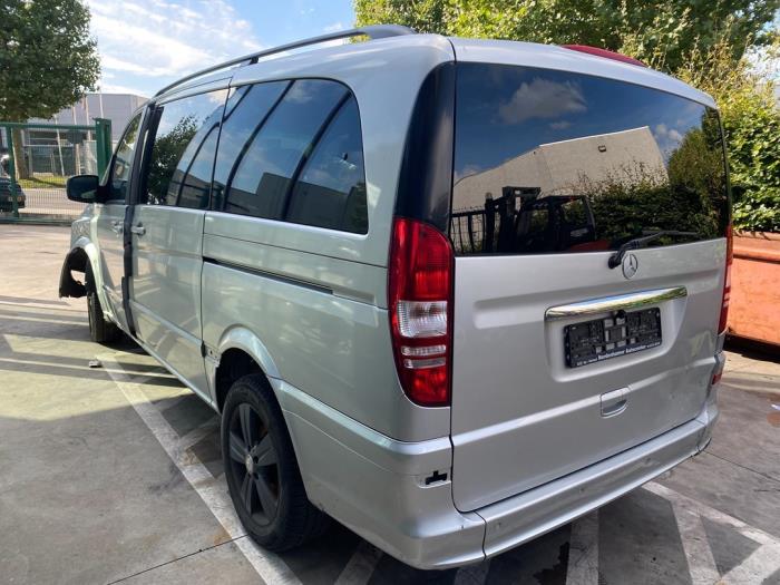 Mercedes Viano V441