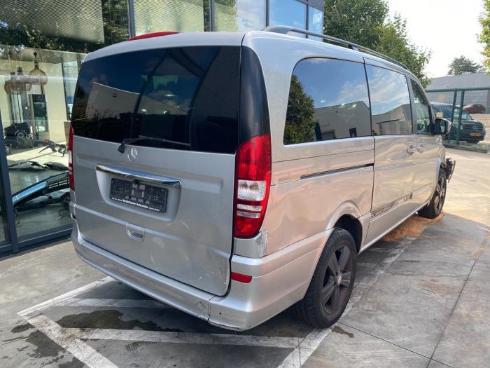 Mercedes Viano V441