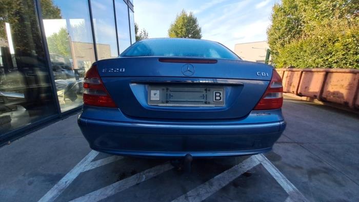 Mercedes E-Klasse V443