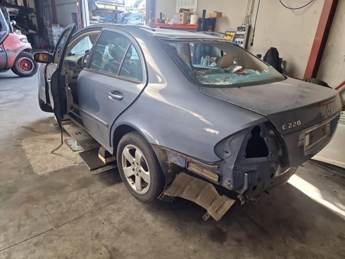 Mercedes E-Klasse V443