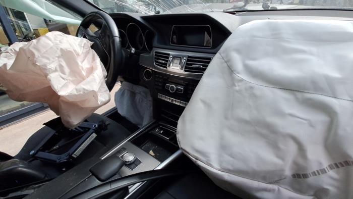 Mercedes E-Klasse V448