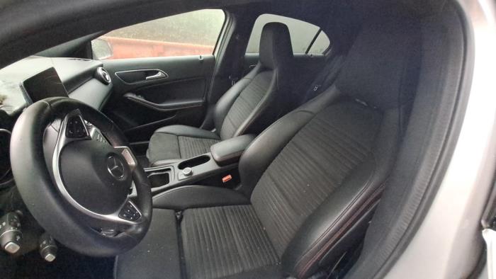 Mercedes A-Klasse V462