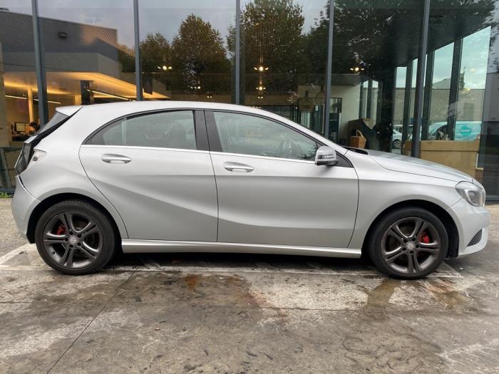 Mercedes A-Klasse V487