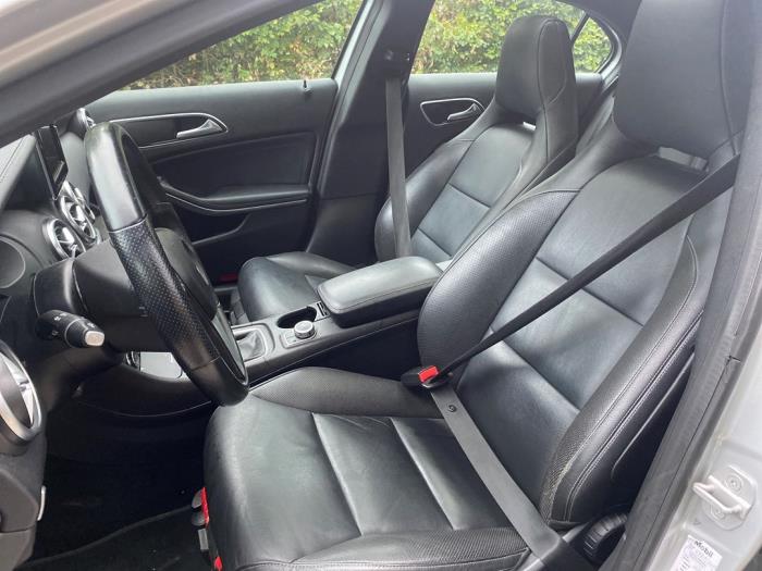 Mercedes A-Klasse V487