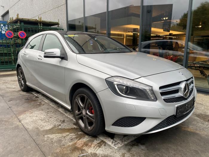 Mercedes A-Klasse V487