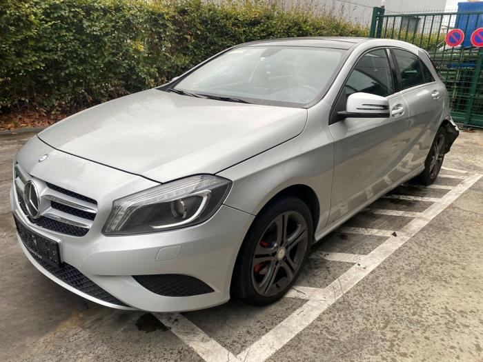 Mercedes A-Klasse V487