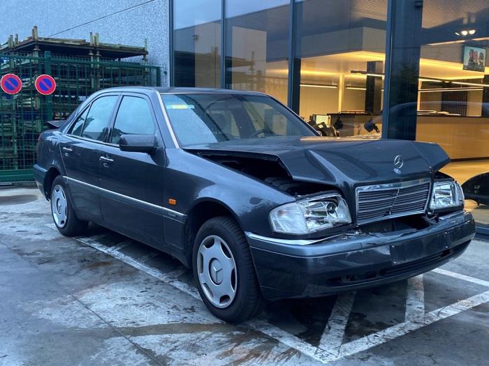 Mercedes C-Klasse V488