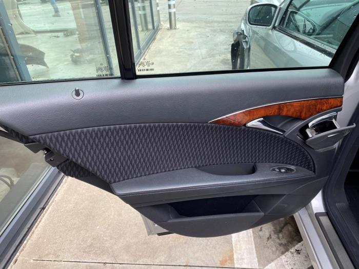 Mercedes E 2.2 E-220 CDI 16V Sloopvoertuig (2002, Zilver)