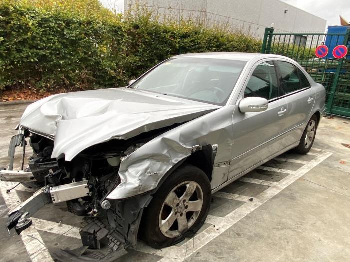 Mercedes E 2.2 E-220 CDI 16V Sloopvoertuig (2002, Zilver)