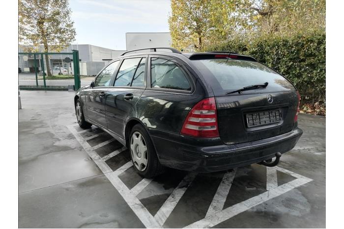 Mercedes C-Klasse V492