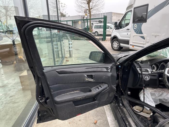 Mercedes E-Klasse V523