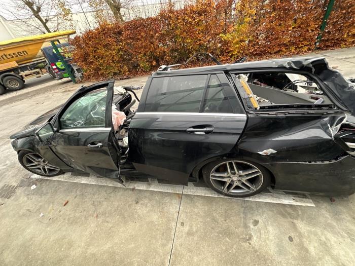 Mercedes E-Klasse V523