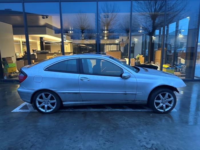 Mercedes C-Klasse V532