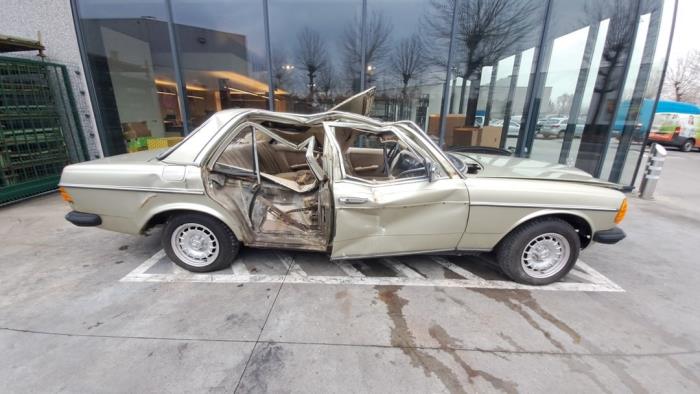 Mercedes 200 - 500 V550