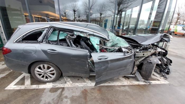 Mercedes C-Klasse V552