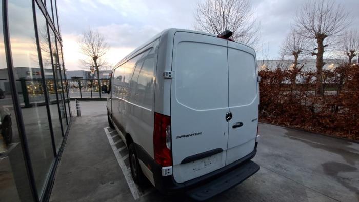 Mercedes Sprinter V553